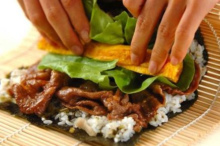 Роллы с мясом гимбап из Кореи по классическому рецепту