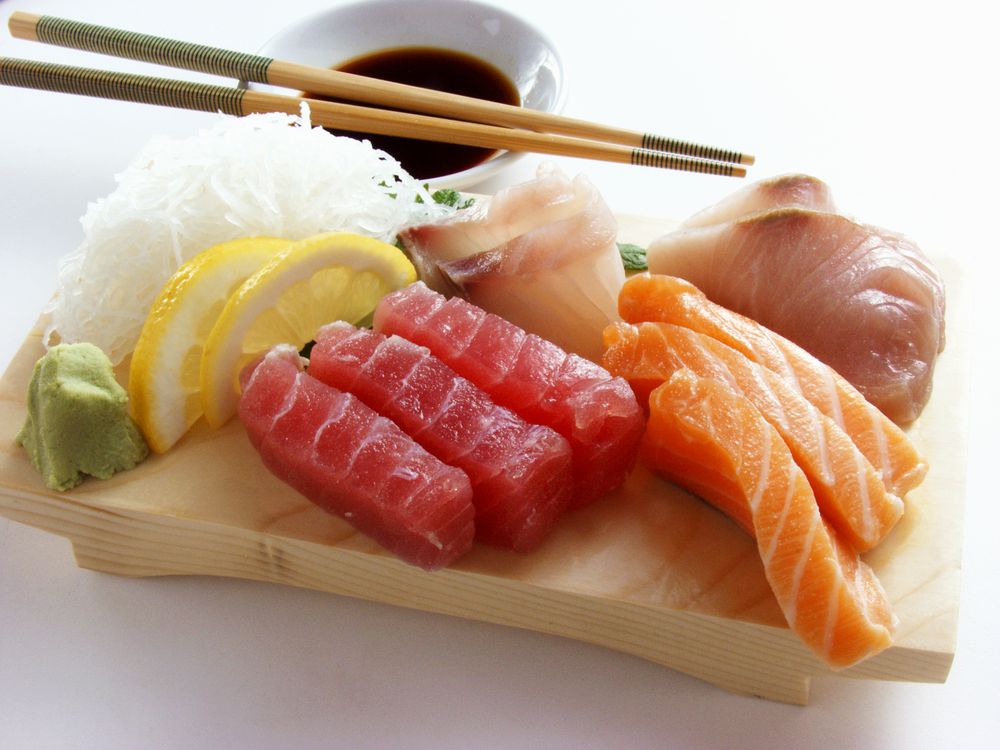 Кадзики суши (аками) или суши с красной рыбой