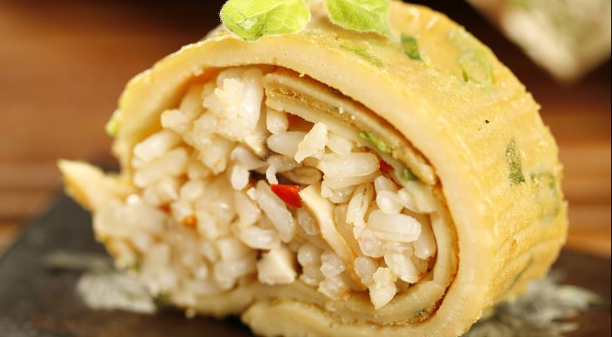 Японский омлет омурайсу для вегетарианских роллов, рецепты приготовления